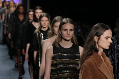 Noor sonbahar 2016 tarafından öğle giyen modelleri