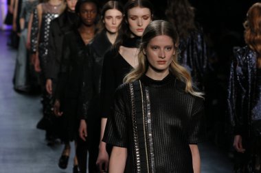 Noor sonbahar 2016 tarafından öğle giyen modelleri