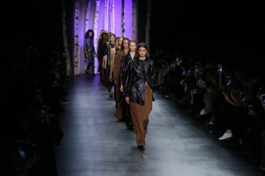 Noor sonbahar 2016 tarafından öğle giyen modelleri