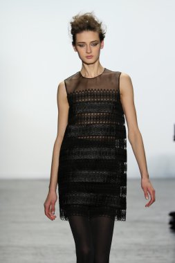Carmen Marc Valvo Runway show
