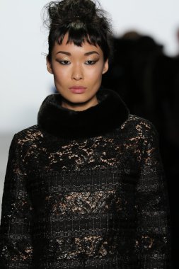 Carmen Marc Valvo Runway show