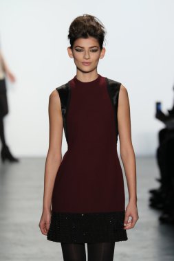 Carmen Marc Valvo Runway show