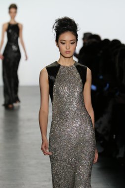 Carmen Marc Valvo Runway show