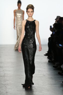 Carmen Marc Valvo Runway show