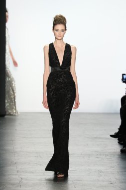 Carmen Marc Valvo Runway show