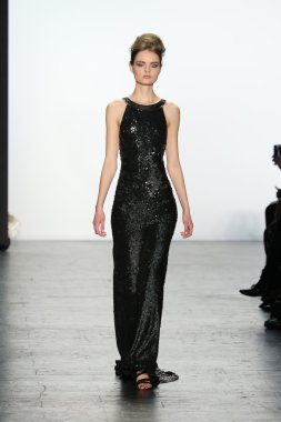 Carmen Marc Valvo Runway show