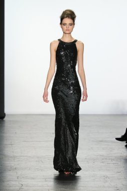 Carmen Marc Valvo Runway show
