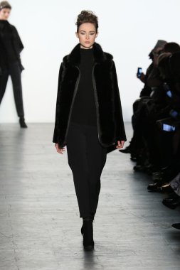 Carmen Marc Valvo Runway show