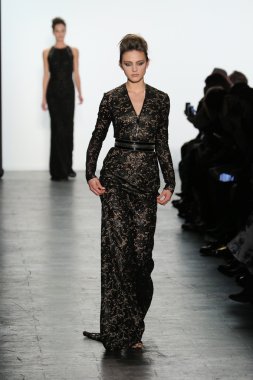 Carmen Marc Valvo Runway show