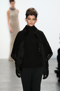 Carmen Marc Valvo Runway show