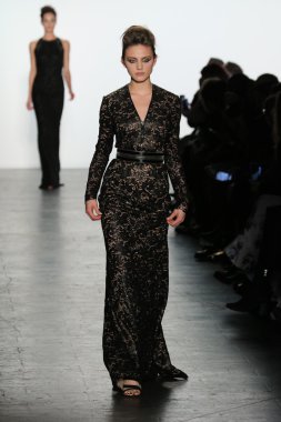 Carmen Marc Valvo Runway show