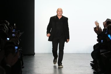 Tasarımcı carmen marc valvo