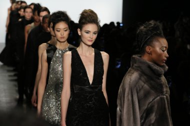 Carmen Marc Valvo Runway show