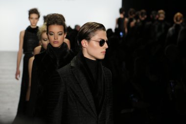 Carmen Marc Valvo Runway show