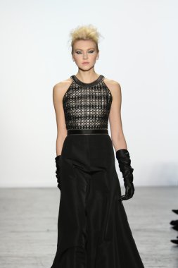 Carmen Marc Valvo Runway show