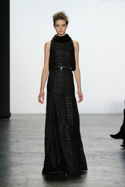 Carmen Marc Valvo Runway show