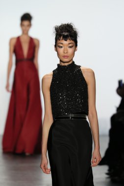 Carmen Marc Valvo Runway show