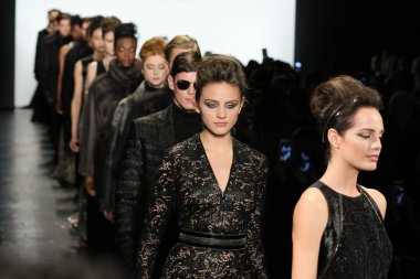 Carmen Marc Valvo Runway show
