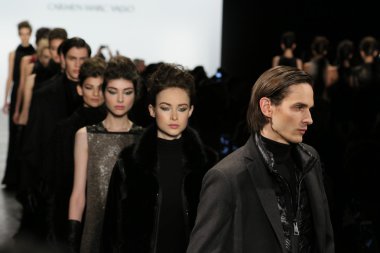 Carmen Marc Valvo Runway show