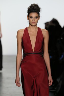 Carmen Marc Valvo Runway show