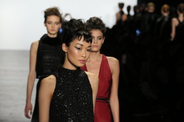 Carmen Marc Valvo Runway show