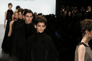 Carmen Marc Valvo Runway show