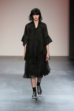 model wearing Salinas Fall 2016