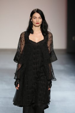 model wearing Salinas Fall 2016