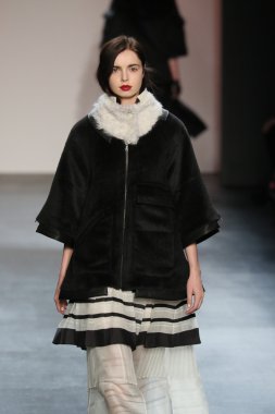 model wearing Salinas Fall 2016