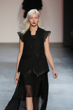 model wearing Salinas Fall 2016