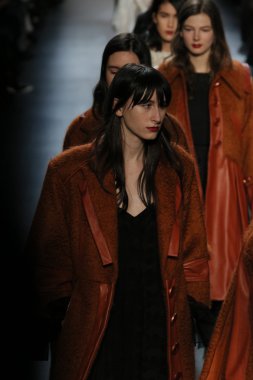 Models wearing Salinas Fall 2016