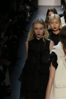 Models wearing Salinas Fall 2016