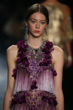 model wearing Marchesa Fall 2016
