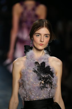 model wearing Marchesa Fall 2016