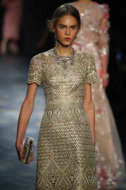 model wearing Marchesa Fall 2016