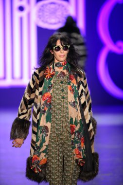 Anna Sui sonbahar 2016 gösteri