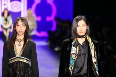 Anna Sui sonbahar 2016 gösteri