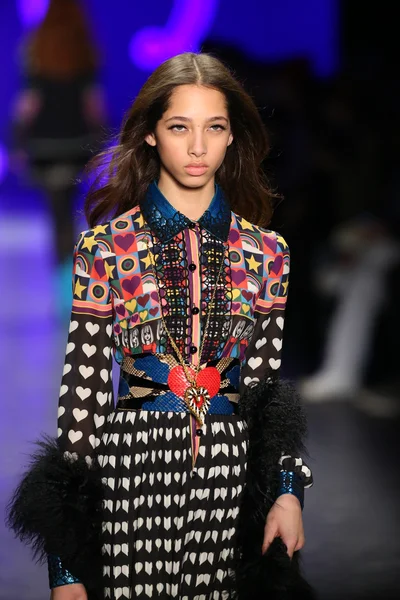 Anna Sui Otoño 2016 show — Foto de Stock