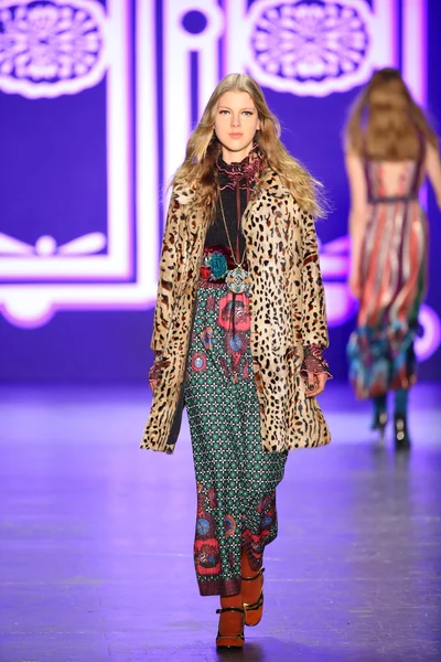 Anna Sui Fall 2016 show — Stock Photo, Image