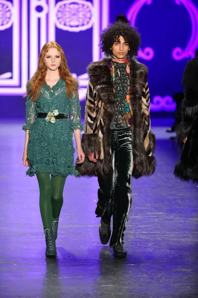 Anna Sui pádu 2016 show — Stock fotografie