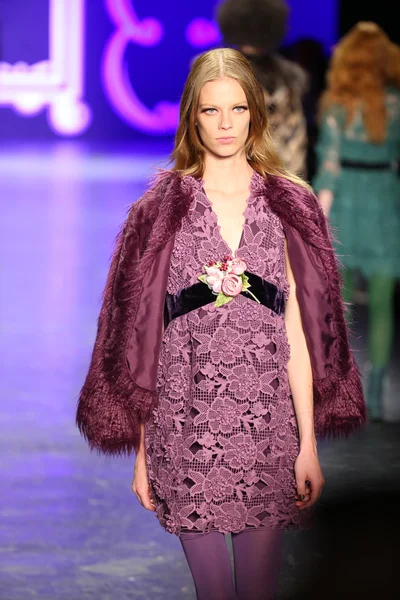 Anna Sui Automne 2016 spectacle — Photo