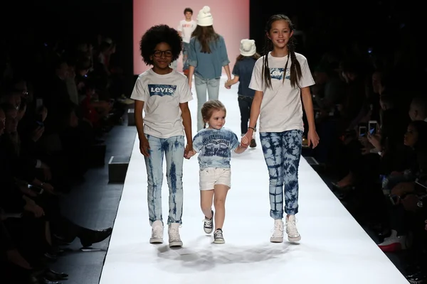 Çaylak ABD çocuklar Rock sunar! Sonbahar 2016