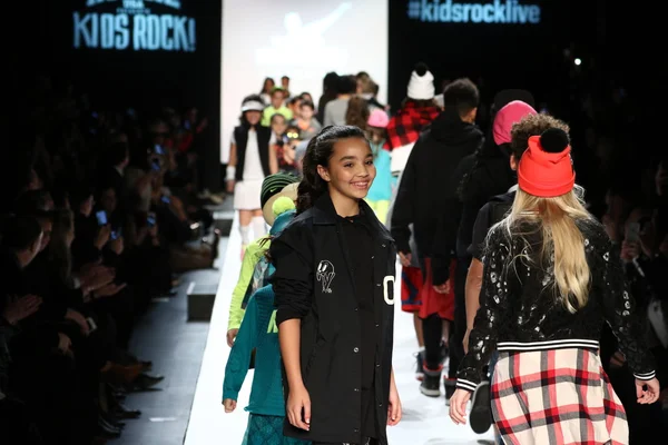 Rookie USA presenta Kids Rock! Autunno 2016 — Foto Stock