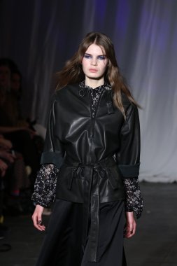 Jill Stuart sonbahar kış 2016 koleksiyonu göster