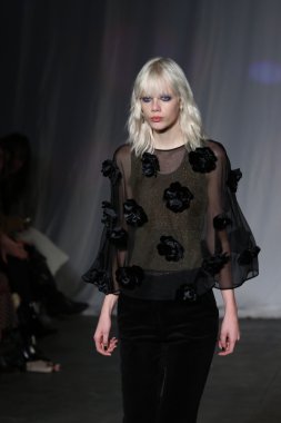 Jill Stuart sonbahar kış 2016 koleksiyonu göster