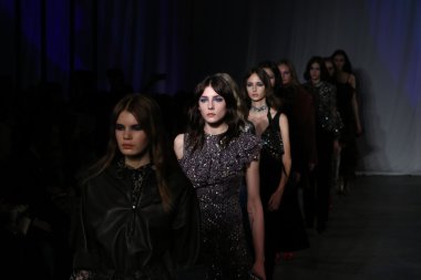Jill Stuart sonbahar kış 2016 koleksiyonu göster