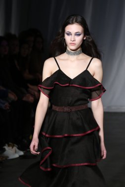 Jill Stuart sonbahar kış 2016 koleksiyonu göster