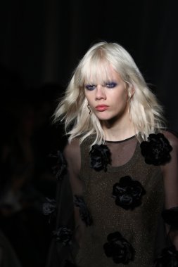 Jill Stuart sonbahar kış 2016 koleksiyonu göster