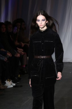 Jill Stuart sonbahar kış 2016 koleksiyonu göster