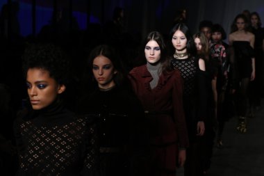 Jill Stuart sonbahar kış 2016 koleksiyonu göster